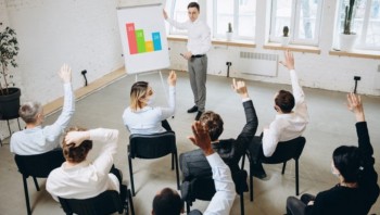 speaker talk on english